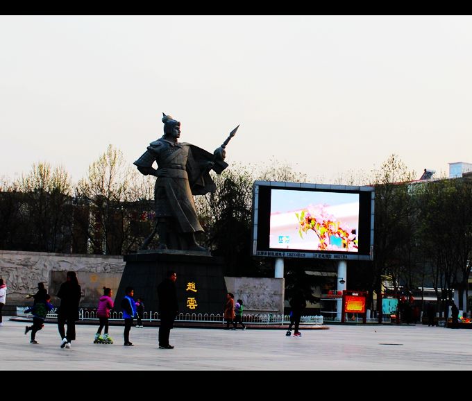 巡回赛巅峰对决！荆楚火狐队失利中原青龙队，拉力赛赛场再起波澜；二次进攻频频奏效的简单介绍