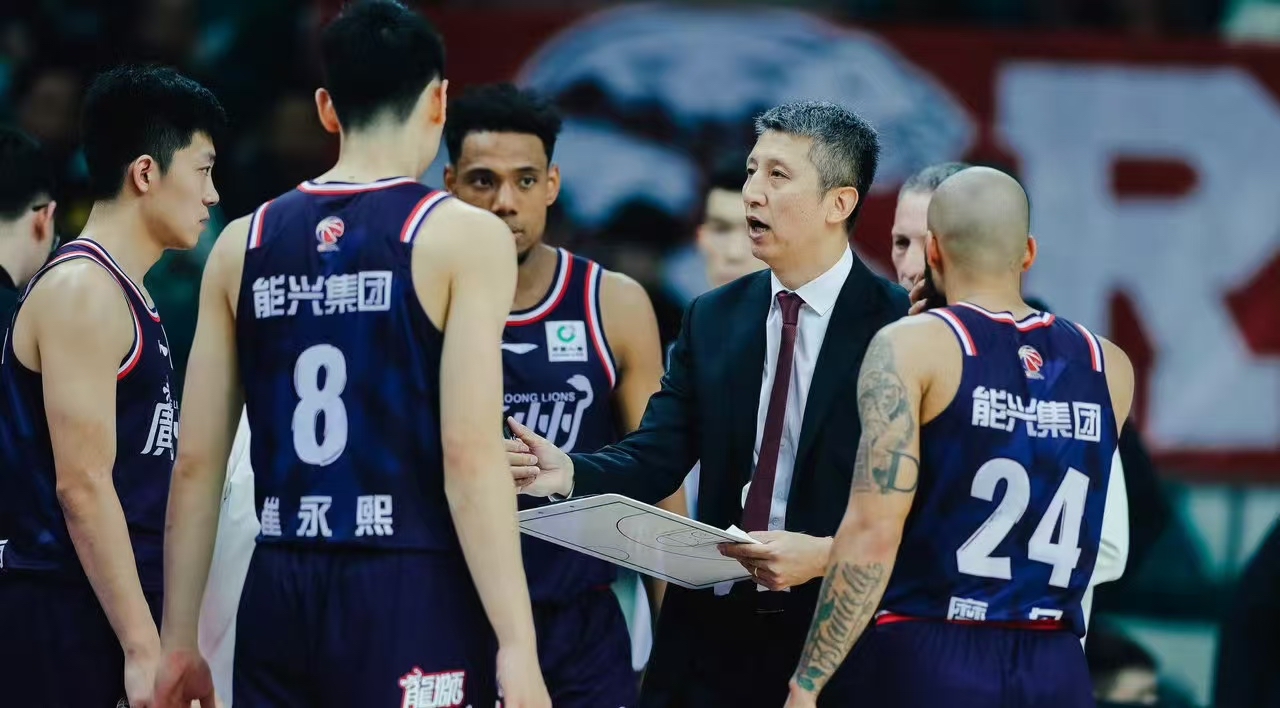  深圳男篮迎欧联关键赛；转会期队长鼓劲；引发热议；球队文化再被提及