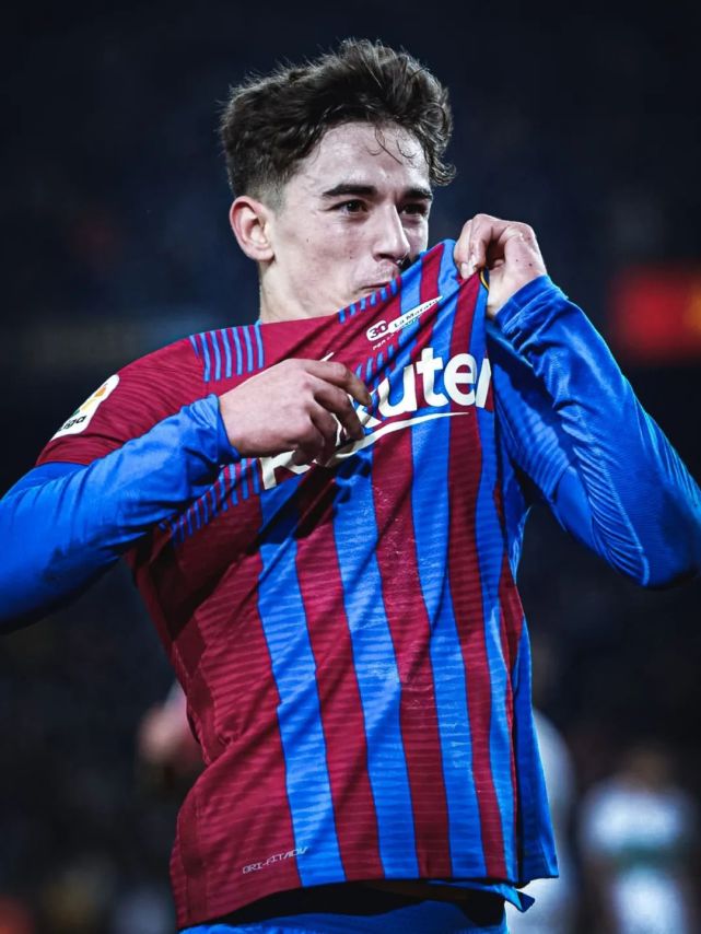 转会期成都蓉城遗憾出局——欧超杯节点到来,引发热议,训练强度明显提升 转会期成都蓉城遗憾出局——欧超杯节点到来,引发热议,训练强度明显提升