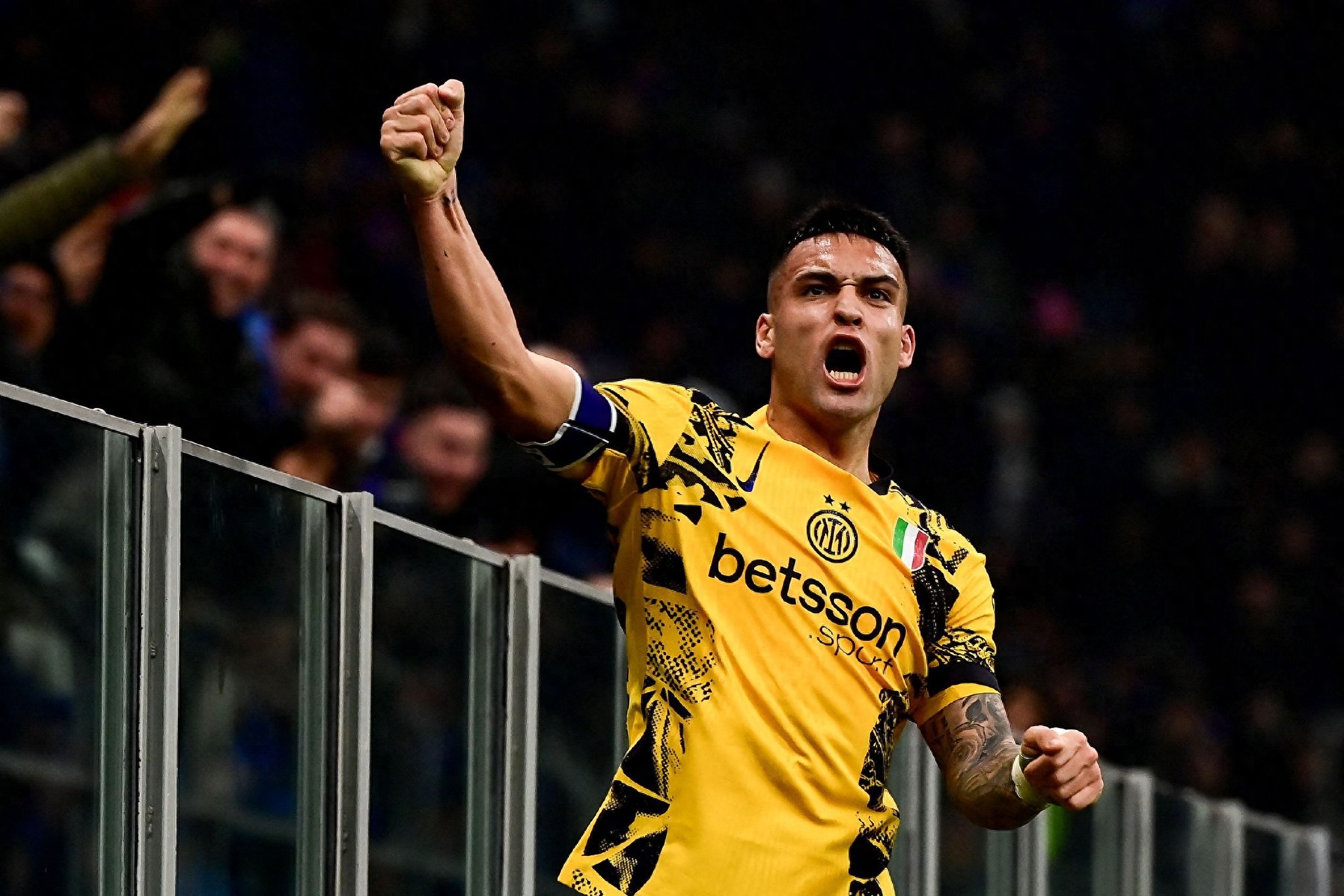 转会期圣安东尼奥马刺备战意大利杯；外线爆发细节曝光；话题不断；数据趋势出现新变化的简单介绍