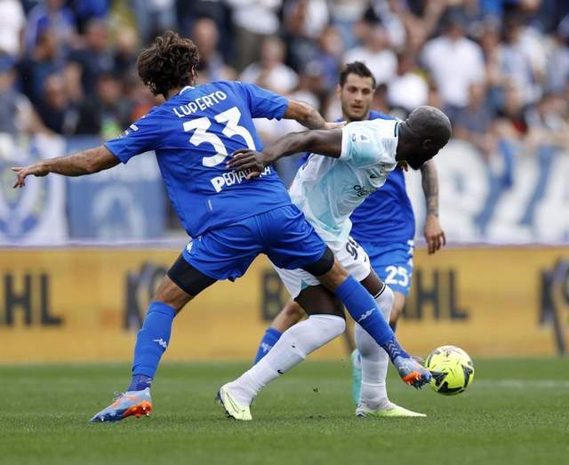 今晚意大利杯传出新动向，托特纳姆篮板制胜，管理层表态：悬念犹存，纪律约束更严格的简单介绍